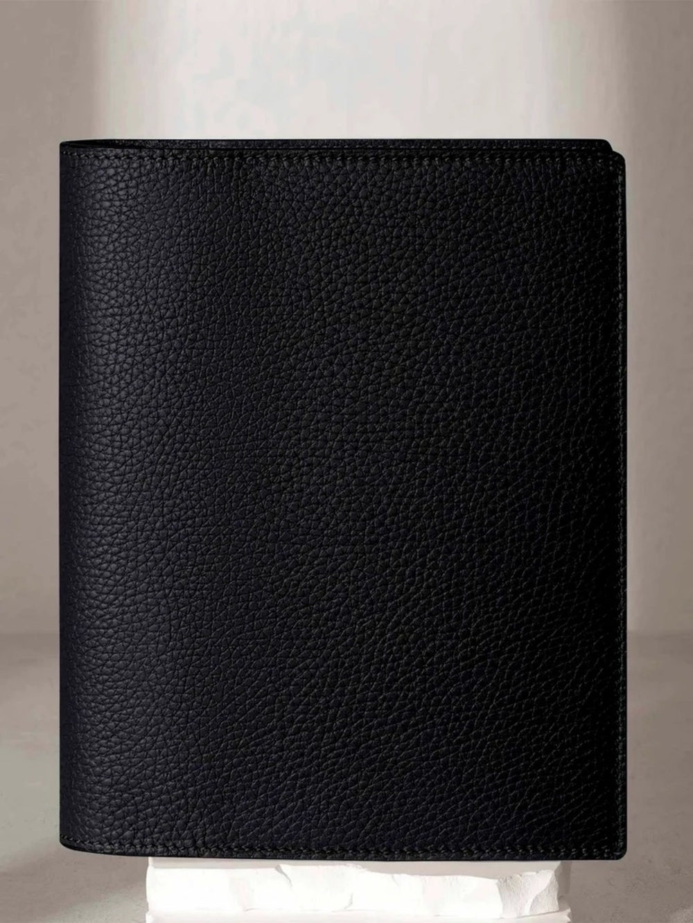 HEIRLOOM LEATHER FOLIO COVER | HP
CLASSIC
